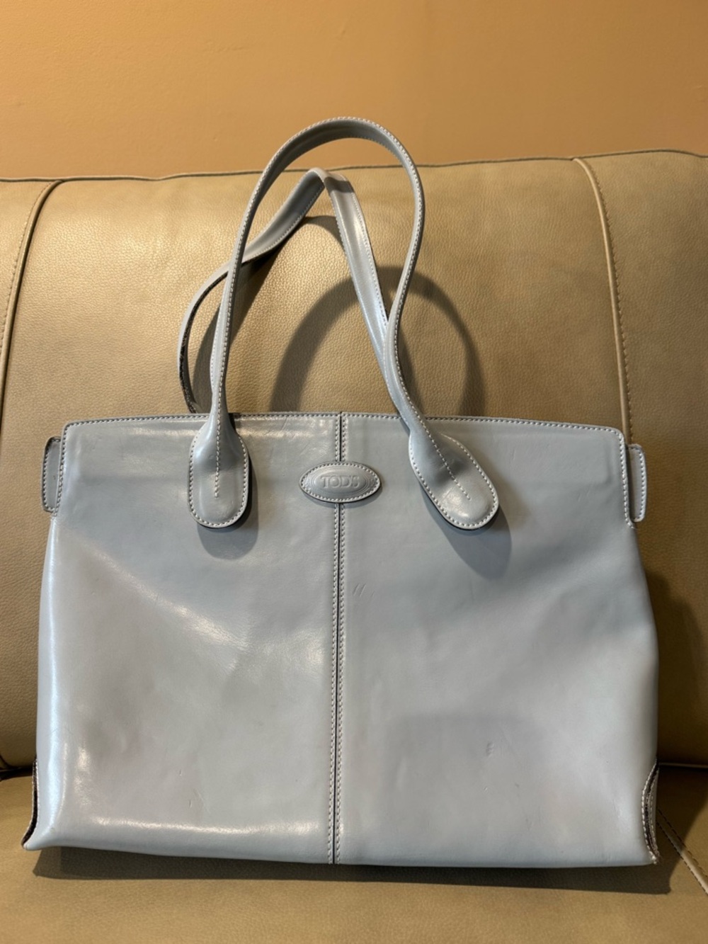 TOD'S Light Gray Leather Structured Solid Tote Bag : USED - Picture 2 of 16